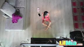 ”Lil Mia Fingering Twat Filming on top”