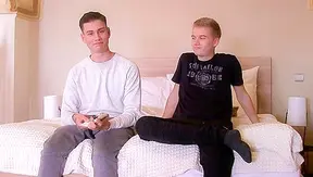 Czech Fire: Horny Amateurs Ignite in Steaming Bareback Threeway – XXX Gay