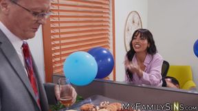 Slutty Vanessa Sky offers her asshole for hardcore office pounding