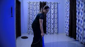 MAID WAS SHOCKED TO SEE HER MALIK PENIS ERECT