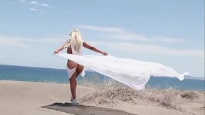 Es un solo caminoel que conduce al lugar deseado.Ser&aacute_ bastante COMPLICADOpero al cruzarlo , tu sue&ntilde_o ya no ser&aacute_ en v...