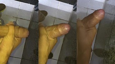 Punheta do corno com muito tesão