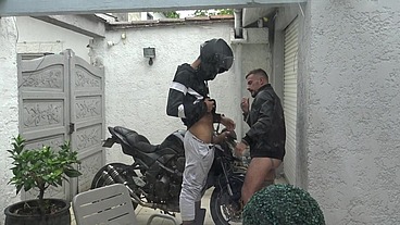 2916 PSYNOX fucked raw by straight motorbiker