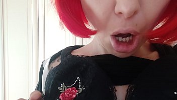 I am pregnant and I love to show it