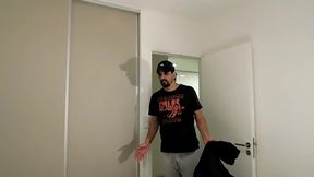 mi padrastro se va a comprar y mi madrastra me dice que la coja duro 2