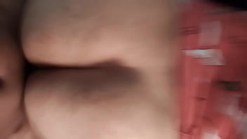 gordinha que adora levar uma bombada forte de baixo pra cima