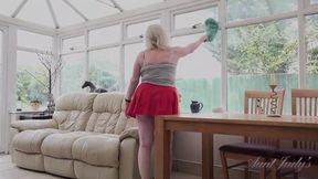Hairy British MILF Claire gets aroused while cleaning