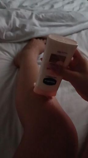 Feet w/ lotion for freaks