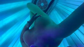 Masturbate and Nipples play in Sunbathing area Studio