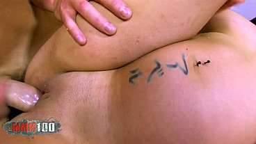 Pregnant but pretty and naughty !
