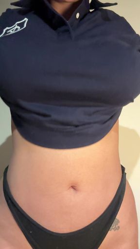 LATINA AMATEUR WITH NATURAL BIG TITS SHOWS OFF HER ATHLETIC BODY