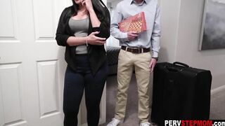 Goddess stepmom Sheena Ryder relaxed stressed stepson before his competition