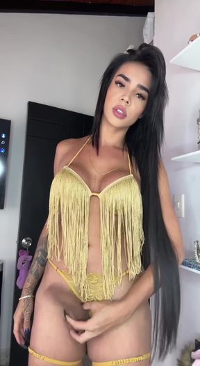 Curvy black amateur model poses for a pro photshoot in her solo adult