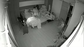 Trisal flagrado em momentos intimos