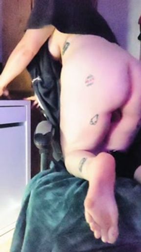 GAMING MAKES ME HORNY! I won our match so I get to CUM and TEASE you with my ASS and PUSSY!