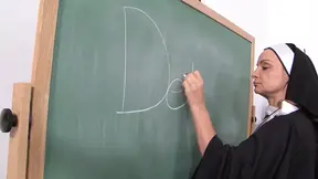 Blondes Rebecca Bardot and Brandi Blunt in hot lesbian fuck session