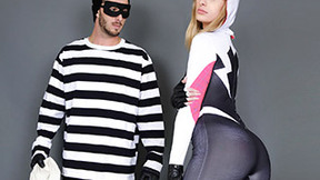 ”TEEN CURVES Superhero - Daisy Stone”