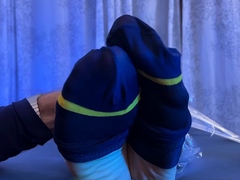 Hairy Dallas Experienced Feet Tickles While Wrapped