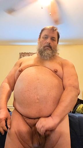 Big Guy Bates and Cums