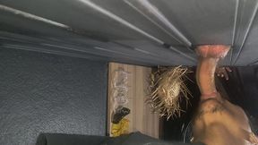 depois da balada bateu aquele tesao e levamos amigo pra comer nas cabines