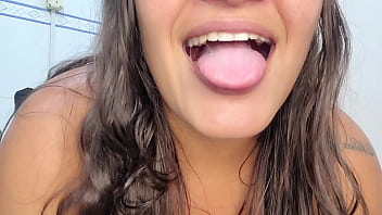 Me oferecendo na cam para meus seguidores