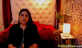 Horny Tranny Showing NiceTits and Jerking