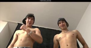 Exclusive Casting 18 Cute Twins Aston Twins