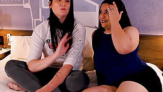 Busty Babe Piper Phoenix Having Her First Girl On Girl - Phoenixxx Blaque