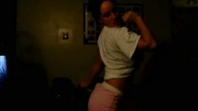 Temping dance by one hot black haired webcam beauty