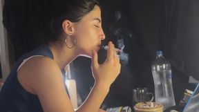SMOKING HANDY ROUND SMOKE EXPERIMENTS IN FRONT OF A TINY MIRROR