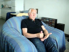 Str8 daddy a quick wank