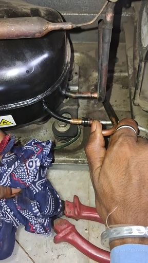 Gas charges in Refrigerator r134