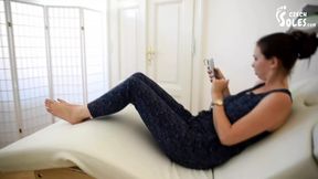 Cleaner Dita rest in massage studio