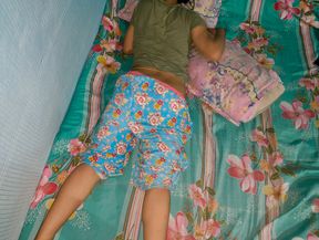 The girl very first time sex with boy Desi girl first time having sex Desi xxx