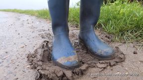 Rubber boots and leggings in the rain - Gummistiefel und Leggings im Regen