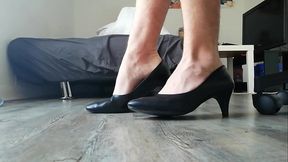 Sissy Shoeplay in heel