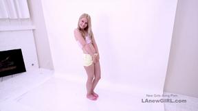 ”Young Model sucking prick getting screwed in studio”