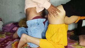 Village girl&#039;s video goes viral Hindi video