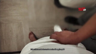 Tlustý tatínek, tlustý Asiatka, cucají péro a berou si ho hluboko v amatérském análu