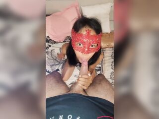 HAWT AMATEUR CUMSLUT FACIAL.