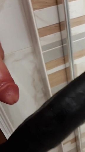 Big Cock Cumming Huge Dildo
