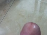 Mi verga está muy dura y mojada 😈