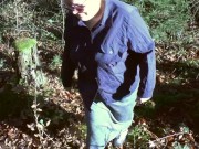 2 mal Pinkeln im Wald