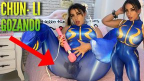 Chun Li cosplay blowjob ahegao and SQUIRTING IN LEGGINGS AFTER CUMMING WITH HER HITACHI VIBRATOR