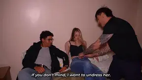 Colombian boyfriend gives deepthroat to amateur girlfriend in MMF threesome