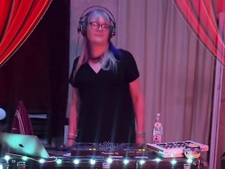 AnnaCentauri Hot DJ Dance