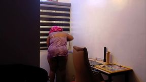 Domestic Duties: Ebony Fat Ass Babe bending over