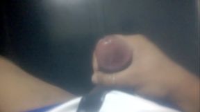 mucha leche en el ba&ntilde_o