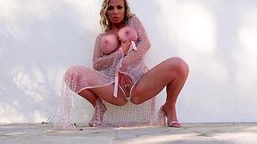 Service For Nikki Benz - Nikki Sexx