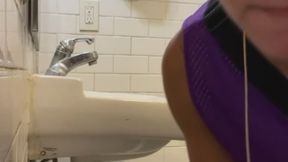 Public Toilet Fun MP4 Version